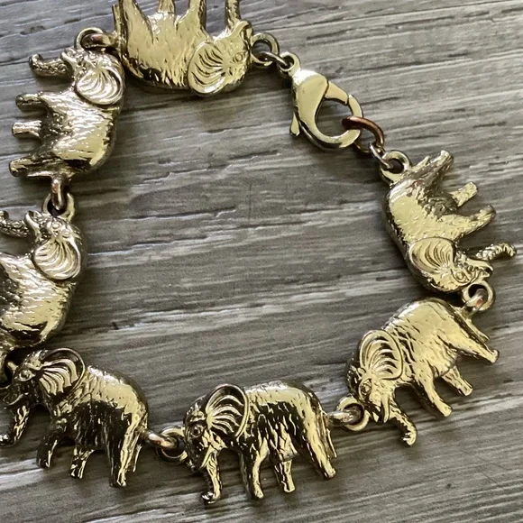 GOLD ELEPHANT LINK WHIMSICAL BRACELET ANTHROPOLOGIE S - Picture 4 of 4